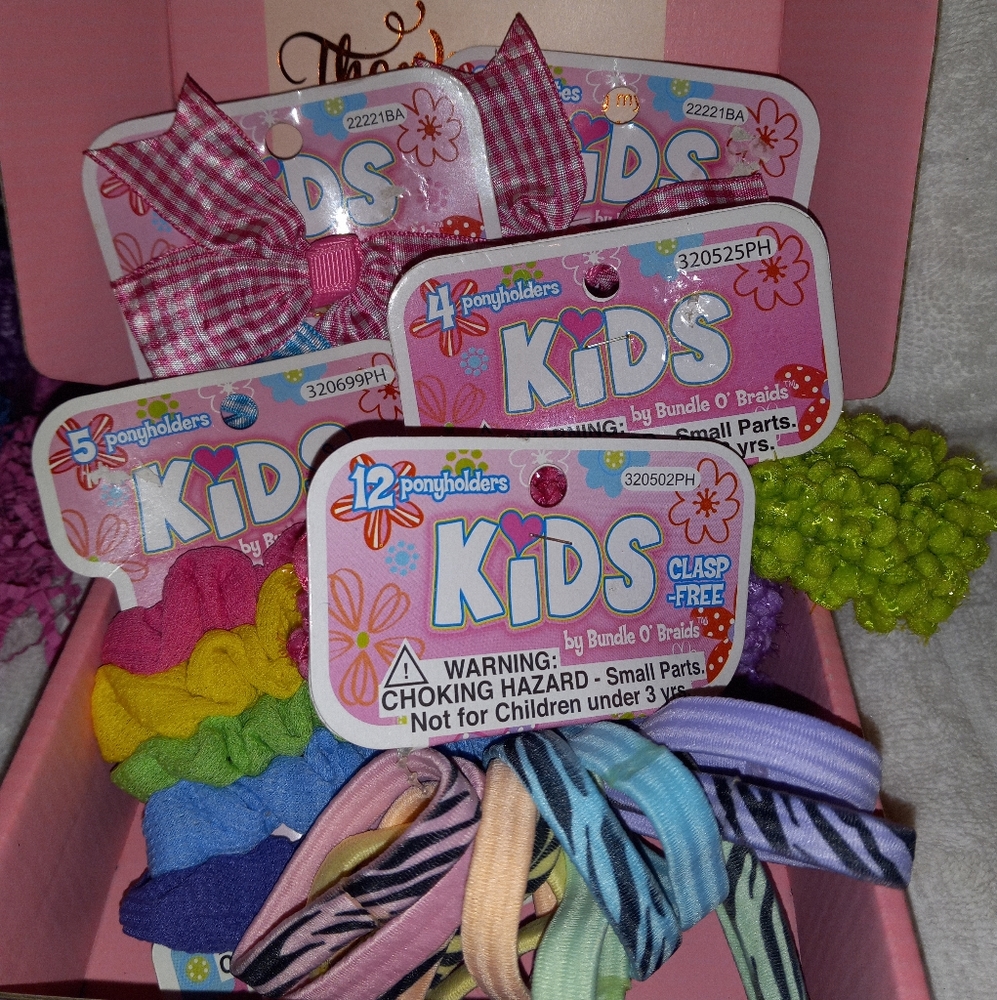 4pack of hair accessories